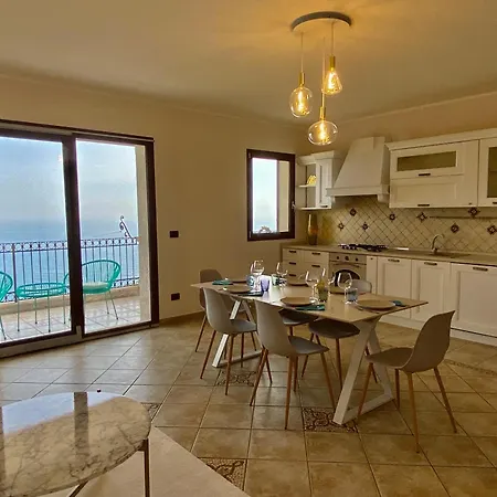 Apartment Sea View *